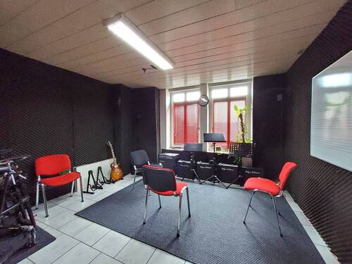 20250417_132329.jpg - 4 Zimmer Büro zur Miete in Merzig