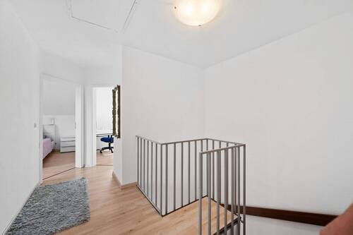 1. OG I Treppenhaus - 