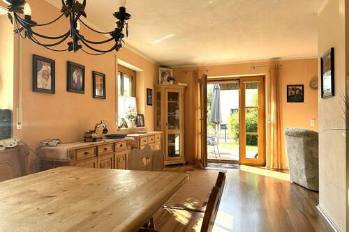 Wohnen-Essen - 4 Zimmer Doppelhaushälfte in Waal