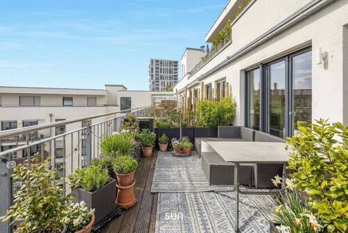 BALKON - *** Urbaner Chic trifft Ruhe: Neuwertiges Wohnerlebnis in Bestlage ***