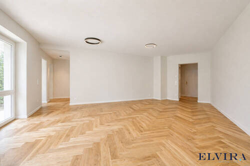 Helles, modernes Wohnzimmer - 3 Zimmer Etagenwohnung zum Kaufen in München / Harlaching