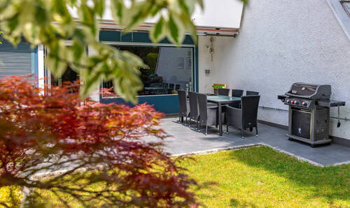 Terrasse mit Garten - 