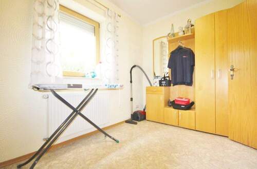 Zimmer/Büro (EG) - 