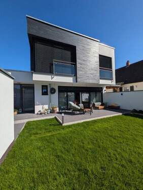 Bild 2 - 4 Zimmer Einfamilienhaus zum Kaufen in Darmstadt