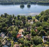 Wohnen an der Uferpromenade: 2 Ebenen mit großer Terrasse, Wintergarten, eigenem Garten & Garage - Berlin Kladow