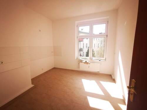 Küche - 4 Zimmer Etagenwohnung in Magdeburg