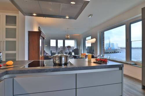 Blick vom Küchnbereich in den Wohnbereich - 