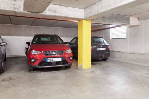 Tiefgaragenstellplätze - 