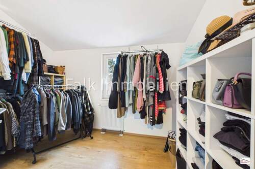 Arbeits-/Ankleidezimmer - 