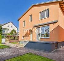 ***Zweite Reihe, erste Wahl! Gemütliches Einfamilienhaus, Garten + Garage in Brühl-Rohrhof***