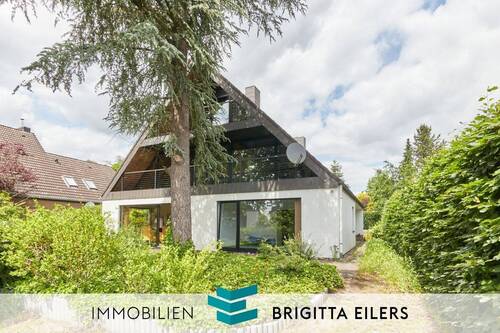 Ansicht - Großzügiges Architektenhaus in begehrter Lage nahe Weser mit 1.150 m² Grundstück & 270 m² Wohnfläche