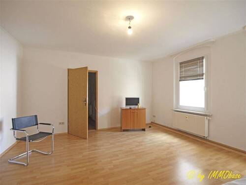Wohnzimmer - 2 Zimmer Etagenwohnung zur Miete in Frankenberg