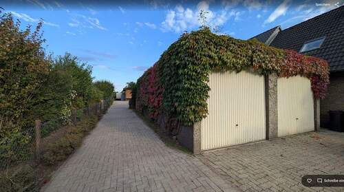 Doppelgarage mit Zufahrt Halle - 8 Zimmer Einfamilienhaus zum Kaufen in Stöckse