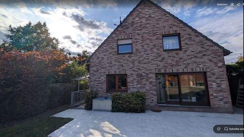 Haus vom Garten mit Terrasse - 