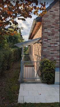 Kellertreppe, überdacht - 