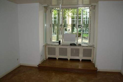 Parkett und Erker - 1 Zimmer Etagenwohnung in Bremen