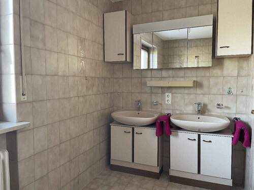 mit Doppelwaschbecken - 