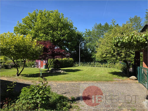 Gartenansicht vorn - Einfamilienhaus mit 190,20 m&sup2; in Kattendorf zum Kaufen