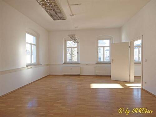 Helle repräsentative Räume - 4 Zimmer Büro in Frankenberg