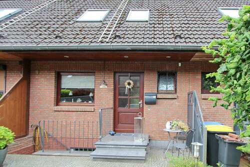 Außenansicht - 3 Zimmer Reihenmittelhaus zum Kaufen in Norderstedt