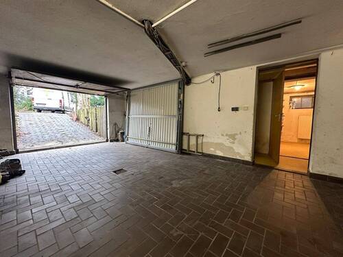 Garage - 