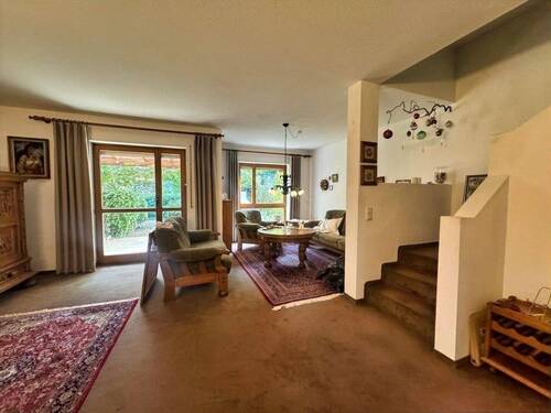 Erdgeschoss - Wohnzimmer - 5 Zimmer Einfamilienhaus zum Kaufen in Neumarkt