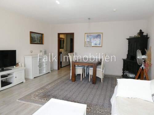 Wohn-/Esszimmer - 2 Zimmer Etagenwohnung in Schwetzingen