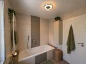 Badezimmer 1. OG - 