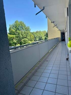 Durchgang (Eingangsbereich) - 