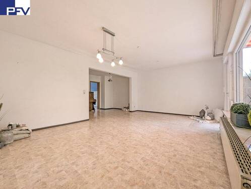 EG Wohnen m. Blick zu Essen - 