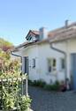 Haus außen - 6 Zimmer Doppelhaushälfte zum Kaufen in Schönaich