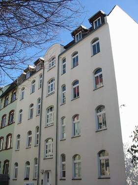 Vorderansicht - Exklusive und gemütliche 2-Zimmer-Wohnug in zentraler Lage von Kassel