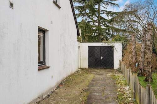 Zufahrt zur Garage - 