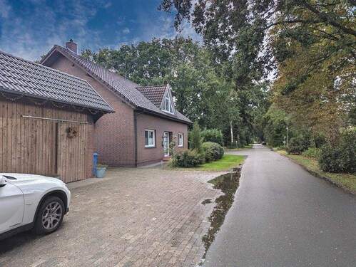 2 - 5 Zimmer Einfamilienhaus zum Kaufen in Barßel