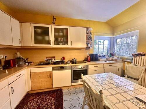 Geräumige Wohnküche - 