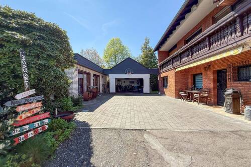 Innenhof - 4 Zimmer Einfamilienhaus zum Kaufen in Overath