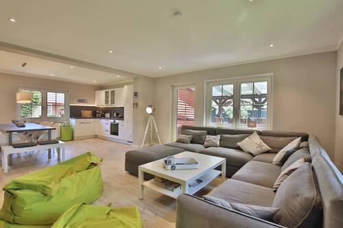 Wohnzimmer Blick zur Küche - 