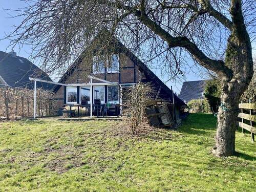 Frühlingseinzug in Sarau - 5 Zimmer Einfamilienhaus zum Kaufen in Glasau