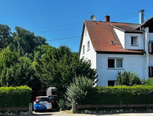 von Süden - Doppelhaushälfte in Erbach mit herrlichem Garten