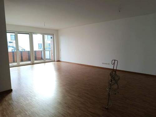 Wohnen - 4 Zimmer Etagenwohnung in Zwenkau