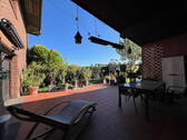 Gemütliche überdachte Terrasse - 