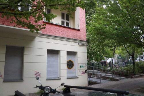 Einheit im Erdgeschoss - 2 Zimmer Büro in Berlin