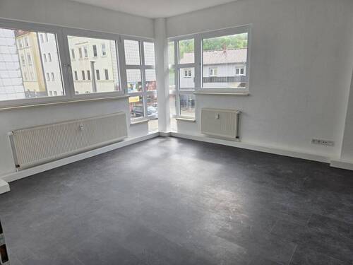 Wohnzimmer - 3 Zimmer Etagenwohnung zur Miete in Eisenach