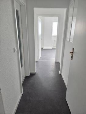 Flur - Etagenwohnung mit 89,00 m&sup2; in Eisenach zur Miete