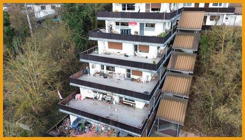 Blick auf die Terrasse - 4 Zimmer Etagenwohnung in Schwalmstadt / Treysa