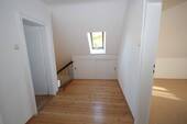 Flur mit Tagesbelichtung - 