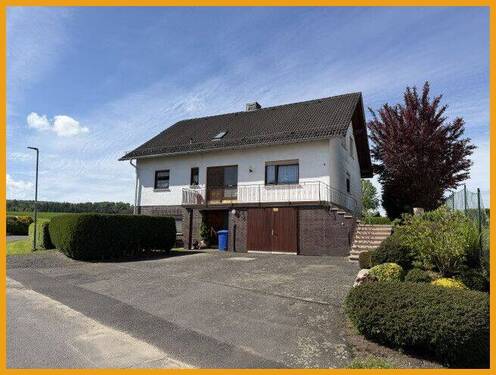 Hofeinfahrt m. Garage - 6 Zimmer Mehrfamilienhaus, Wohnhaus zum Kaufen in Gilserberg