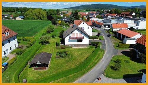 seitlicher Blick über das komplette Objekt - 