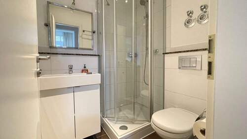 Badezimmer - Etagenwohnung mit 35,00 m² in Konstanz zur Miete
