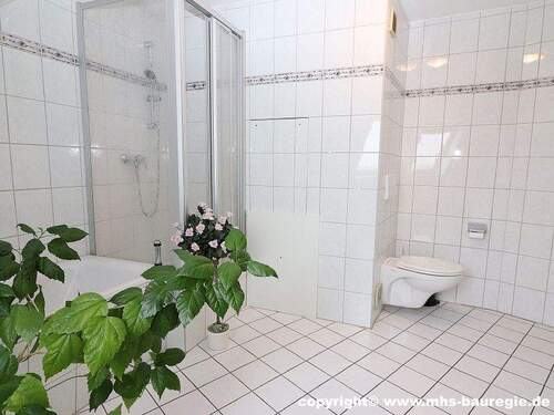 Bild 15 Büro Dachgeschoss Bad - 